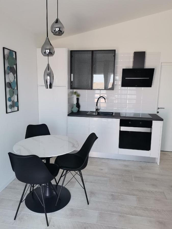 Apartmani Darko Rtina Buitenkant foto