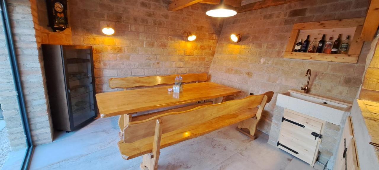 Apartmani Darko Rtina Buitenkant foto